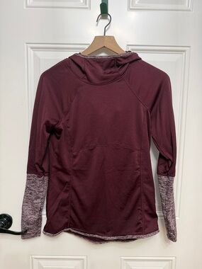 Avia Burgundy Hooded Pullover with Heathered Sleeve Panels